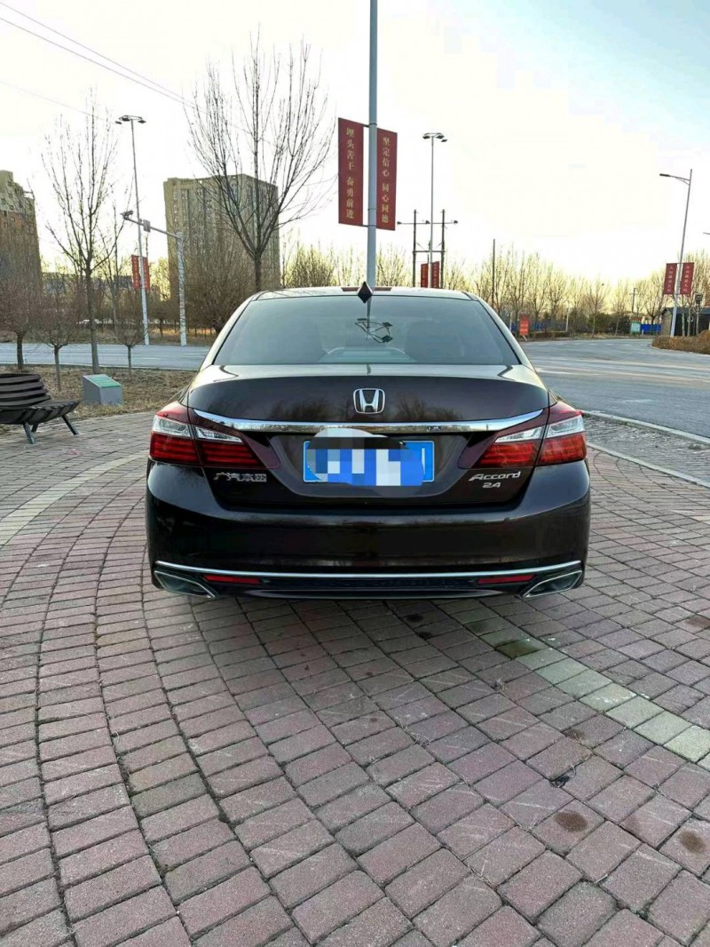 邯郸16年本田雅阁3