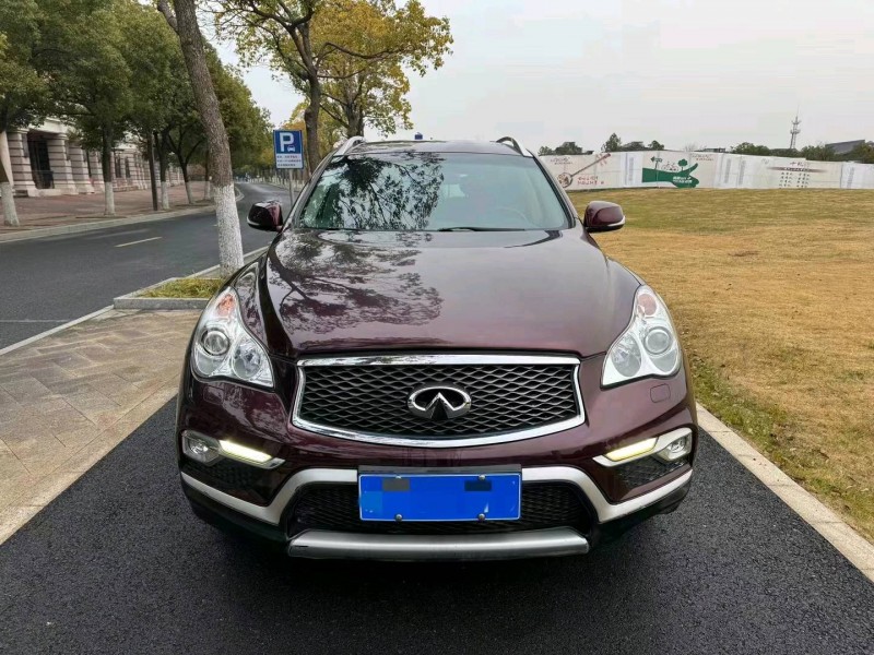 嘉興16年英菲尼迪QX501