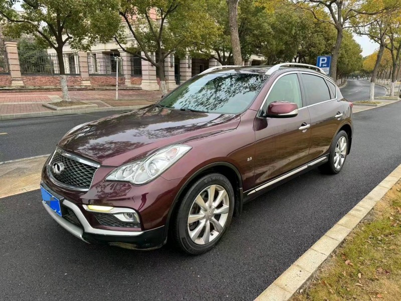 嘉興16年英菲尼迪QX502
