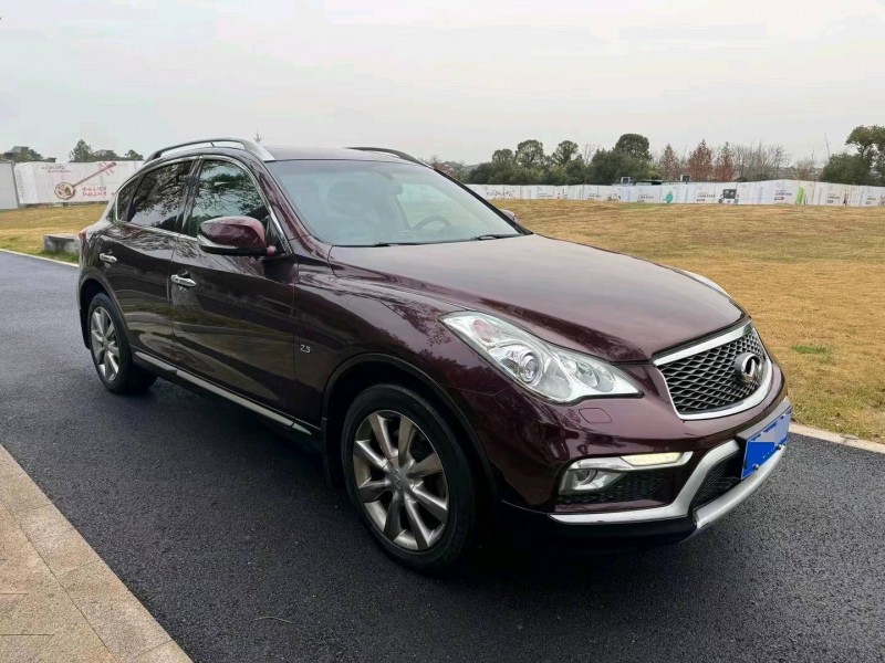 嘉興16年英菲尼迪QX503