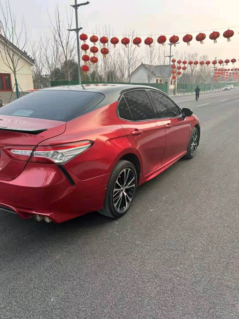 济宁19年丰田凯美瑞6