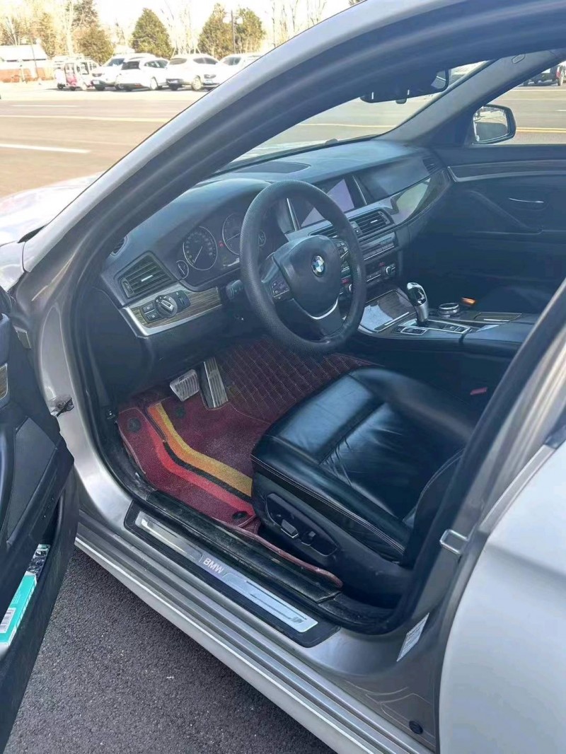 济宁14年宝马5系8