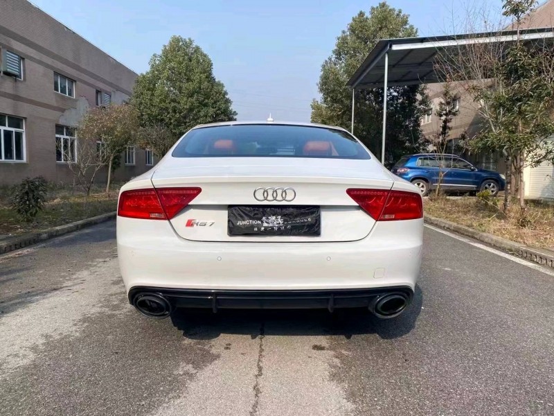 襄陽13年奧迪A7L9