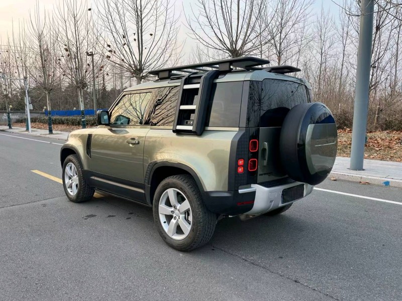 徐州23年路虎卫士7