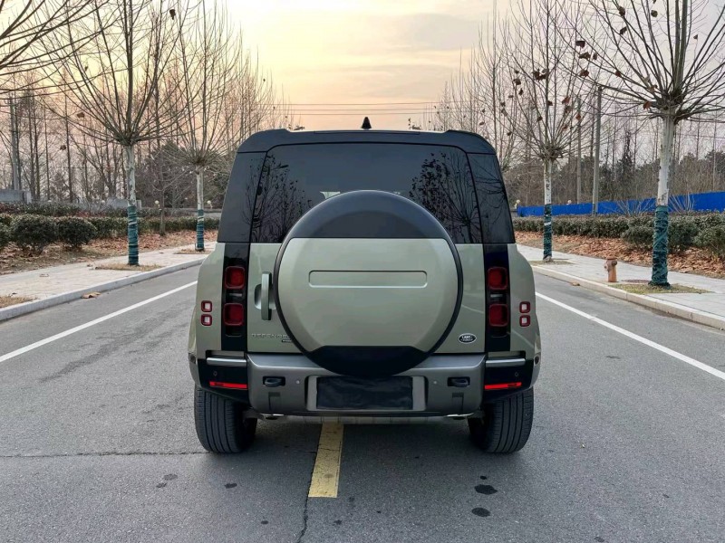 徐州23年路虎卫士9