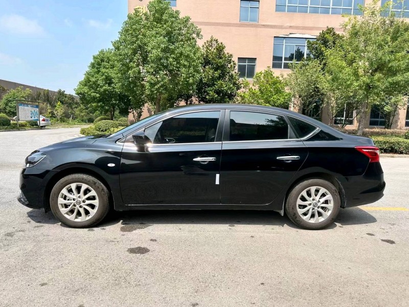 襄阳22年日产轩逸4