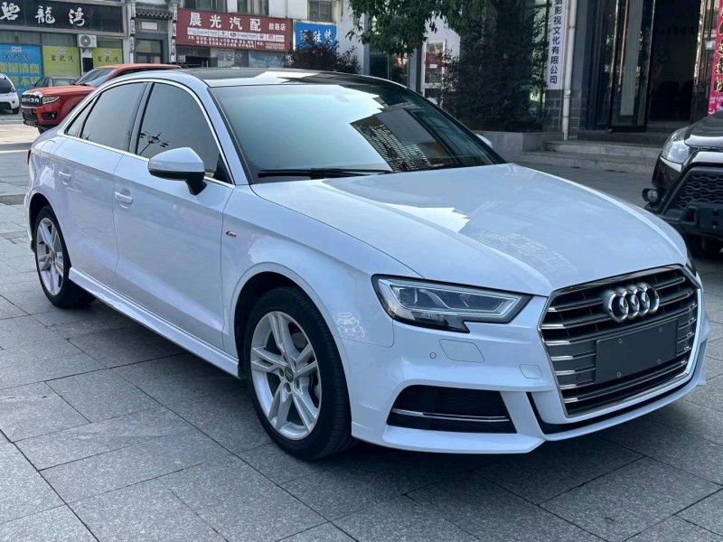 黃山21年奧迪A32