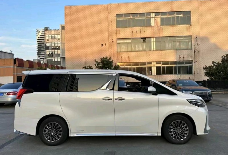 佛山21年雷克萨斯LM300H3