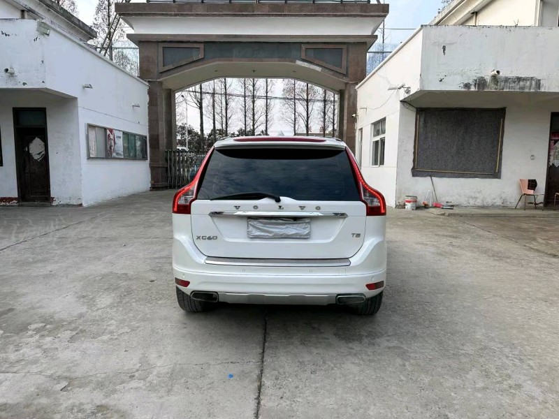 徐州16年沃尔沃XC609