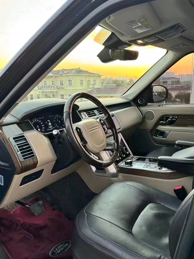 珠海18年路虎揽胜行政3