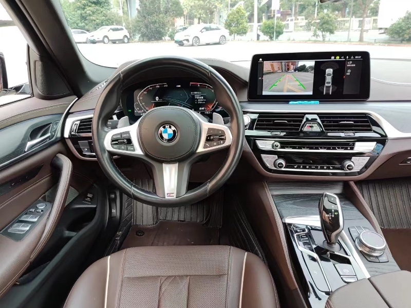 深圳21年宝马5系5