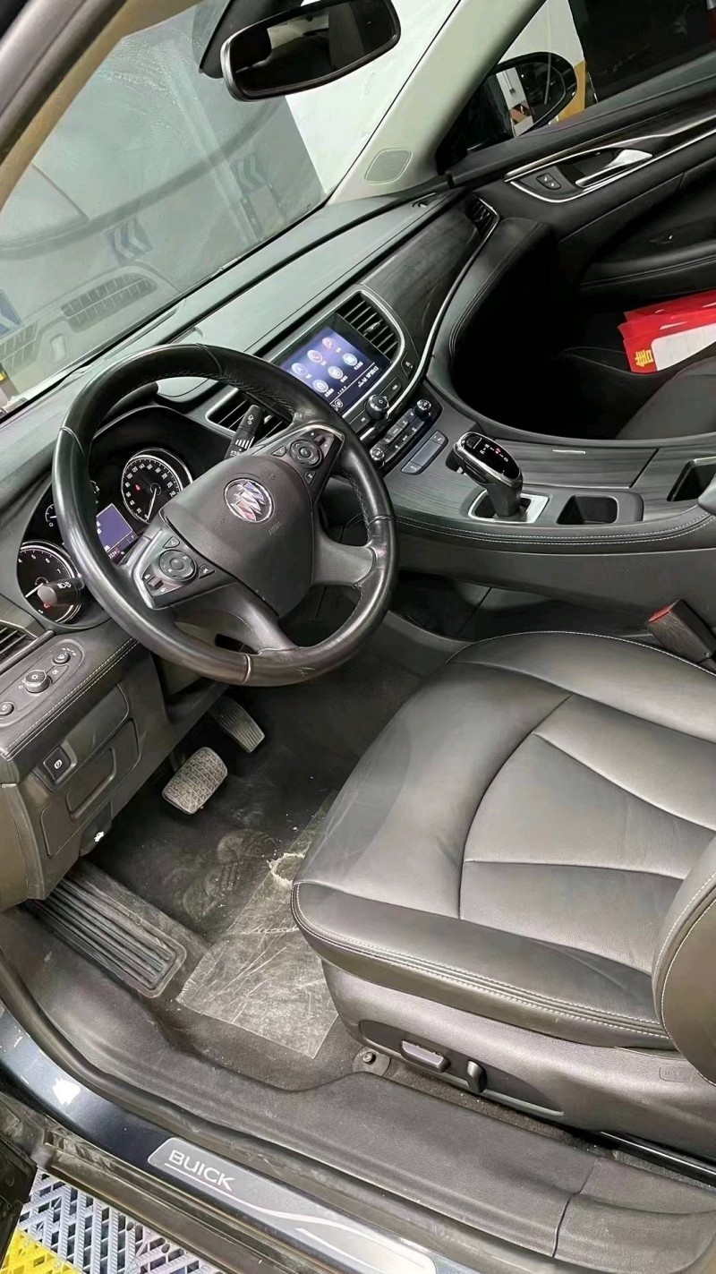 成都21年别克君越5