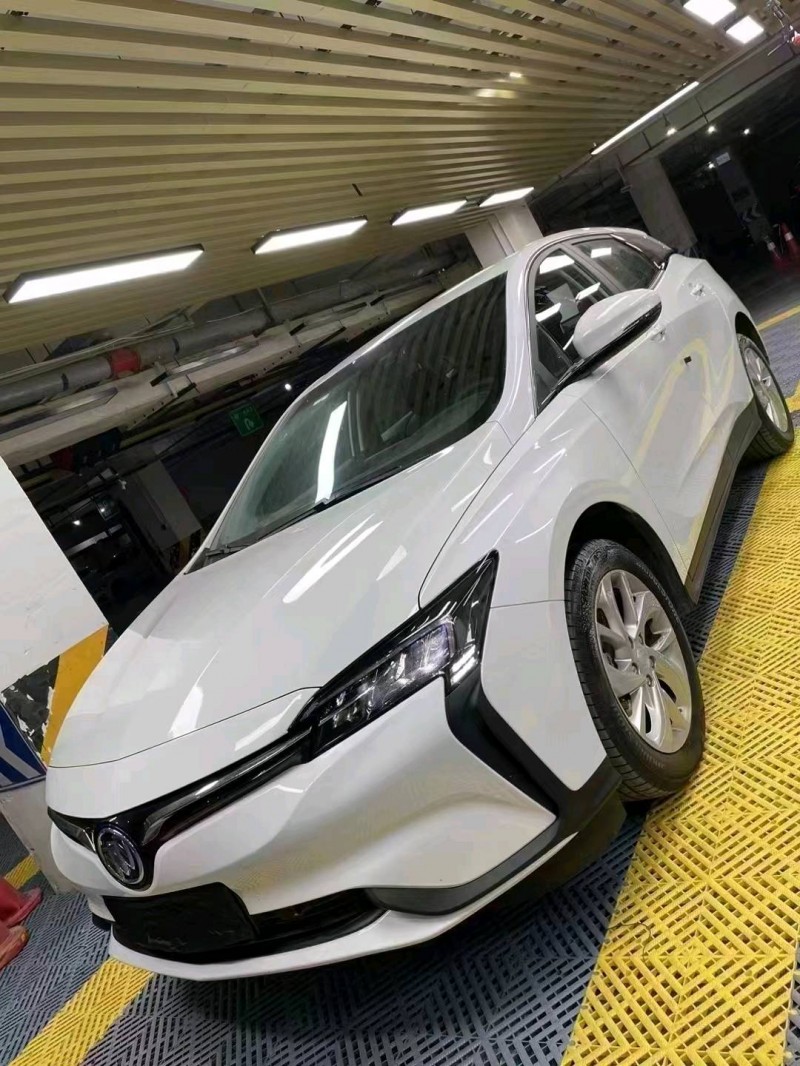 成都23年别克微蓝2