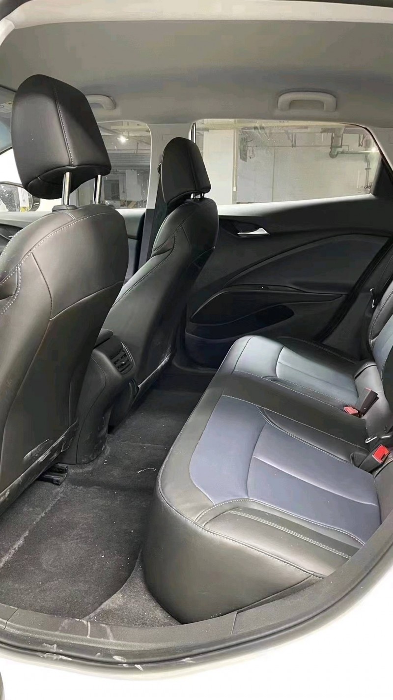 成都23年别克微蓝7