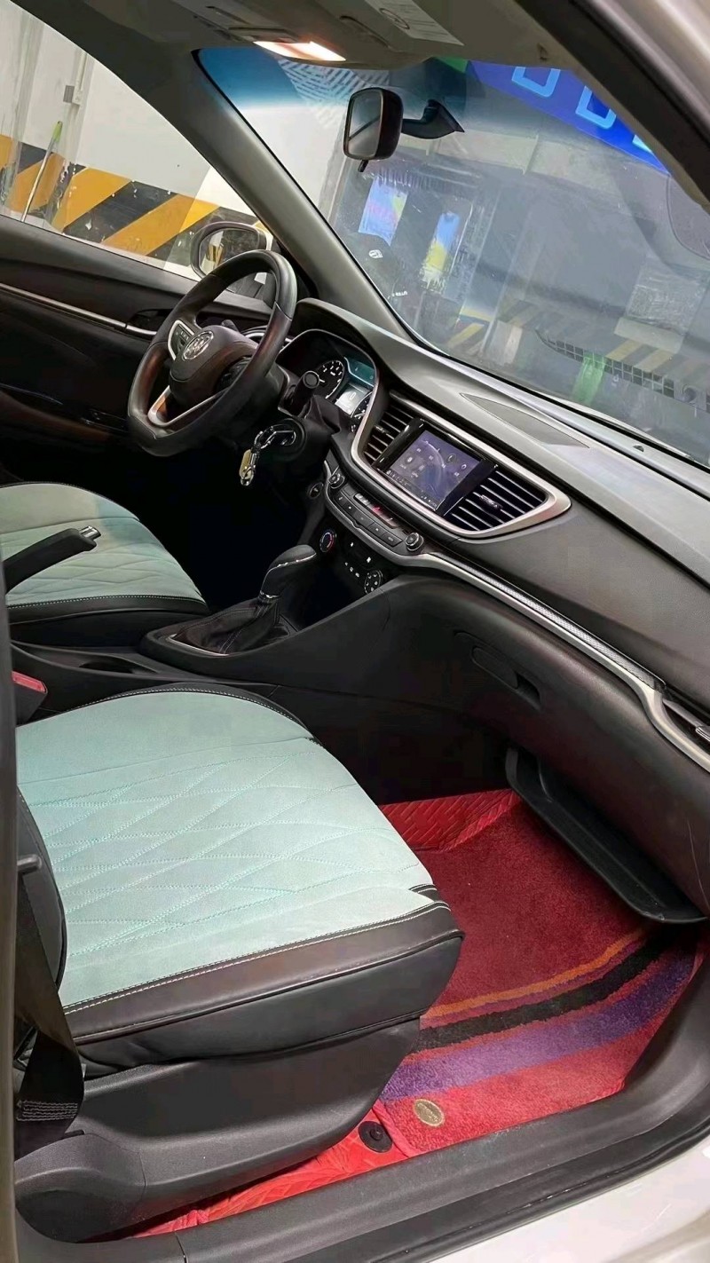 成都22年别克英朗8