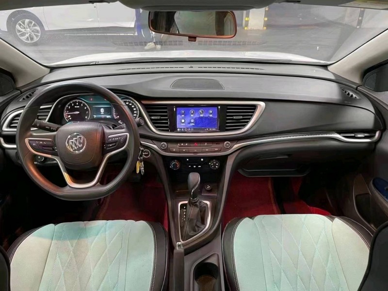 成都22年别克英朗9