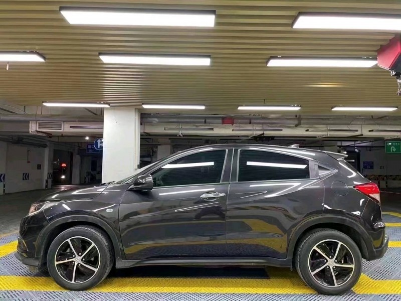 成都21年本田缤智3