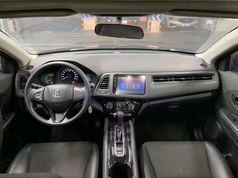 成都21年本田缤智9