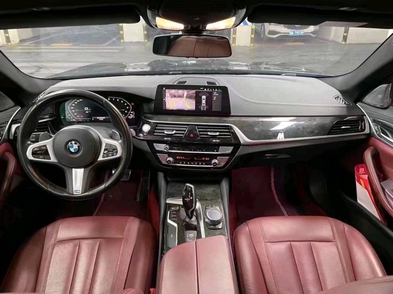 成都20年宝马5系8