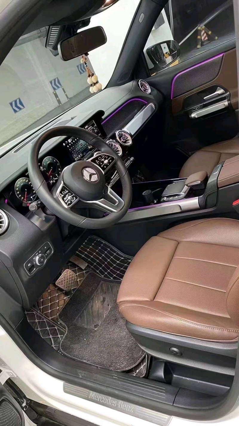 成都22年奔驰GLB5