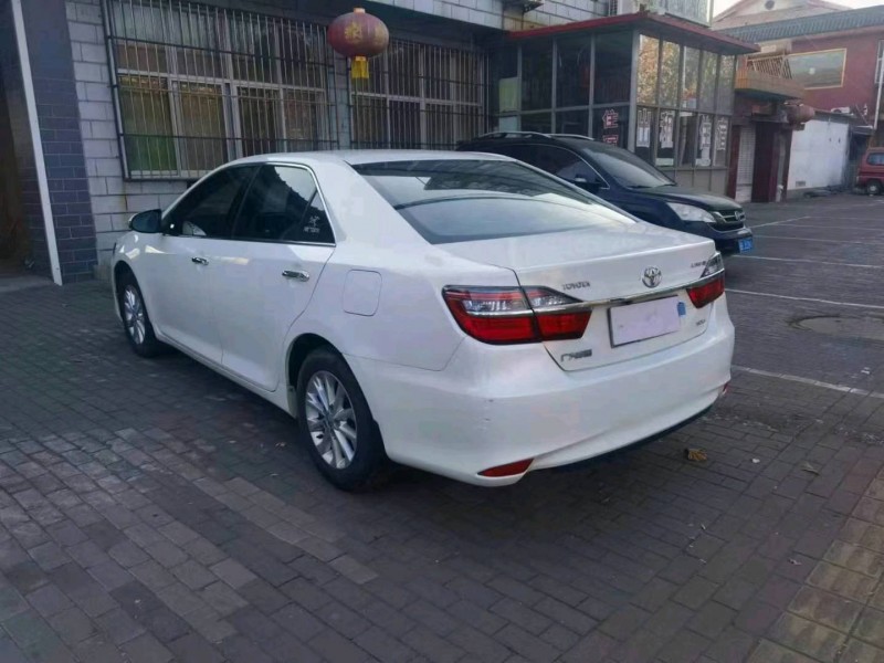 邯郸16年丰田凯美瑞4