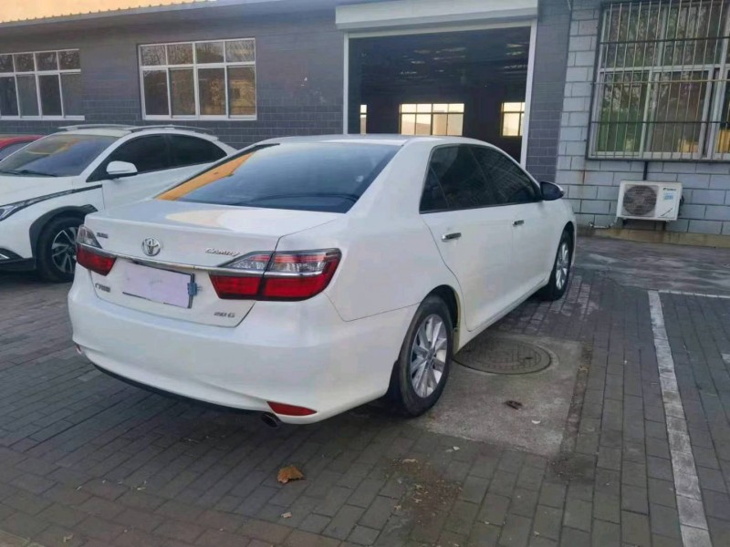 邯郸16年丰田凯美瑞7