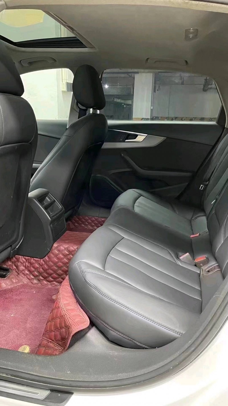 成都18年奥迪A4L7