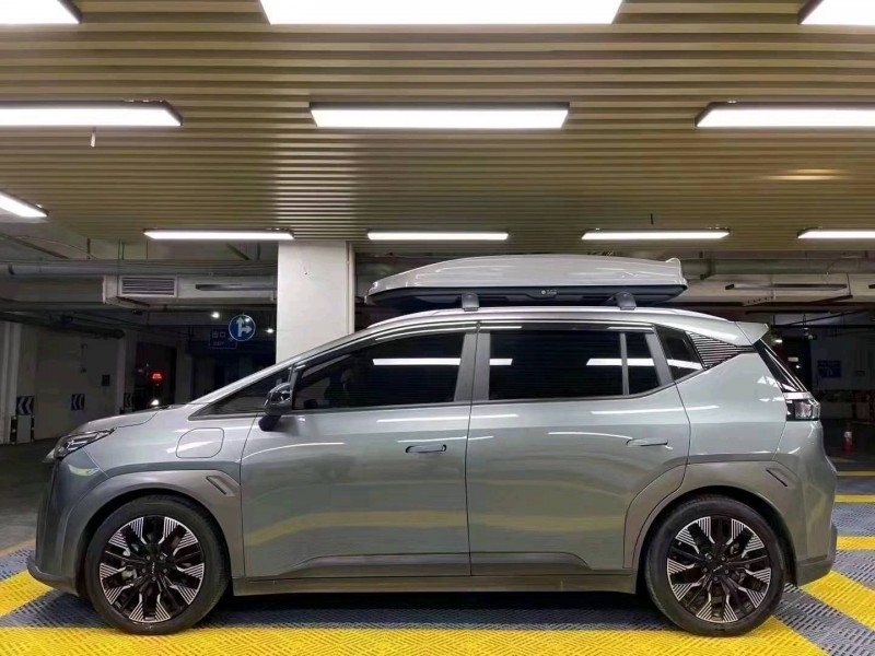 成都22年传祺埃安Y3