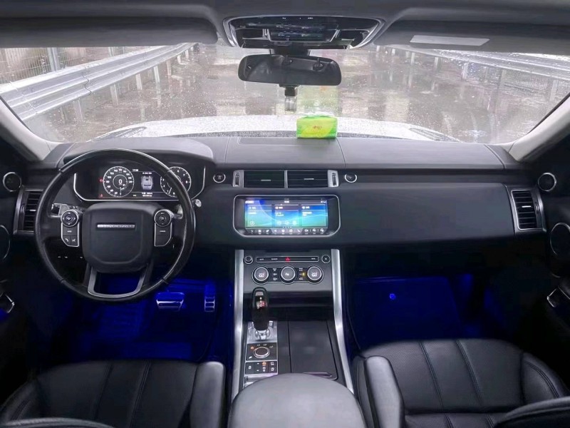 珠海17年路虎揽胜运动5