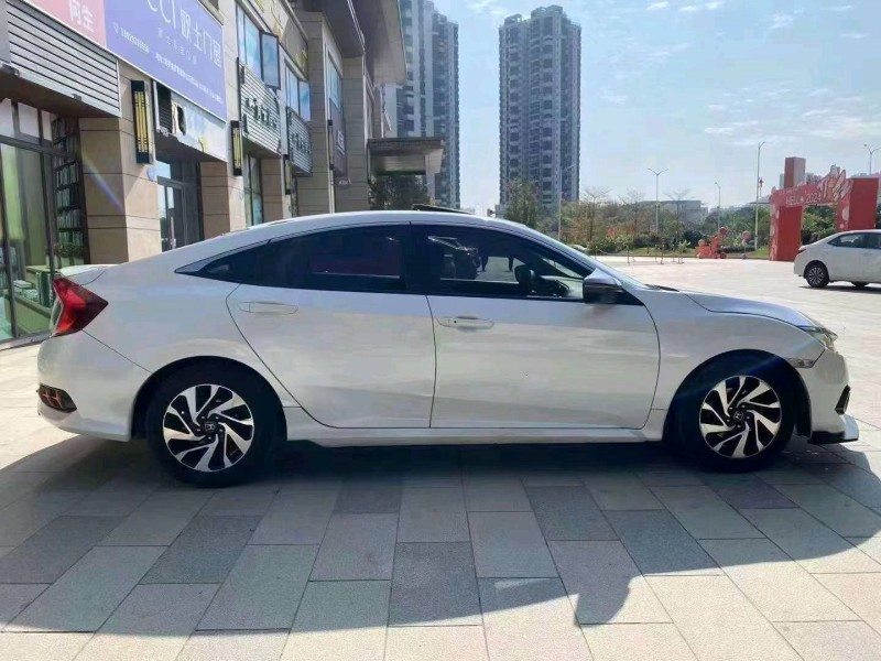 珠海18年本田思域2