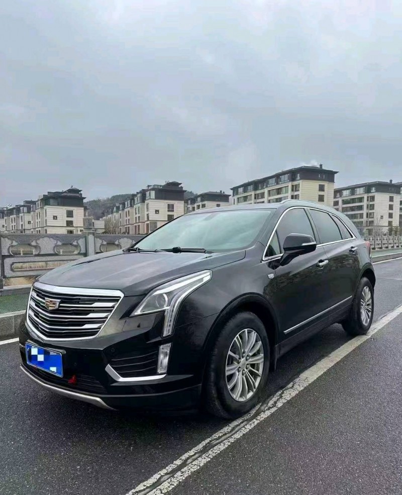 枣庄17年凯迪拉克XT52