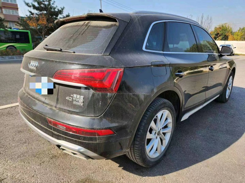 咸陽21年奧迪Q54