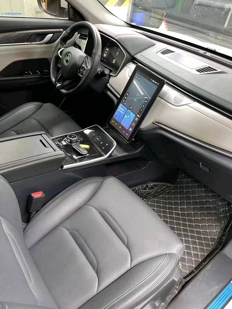 成都21年威马汽车EX-58