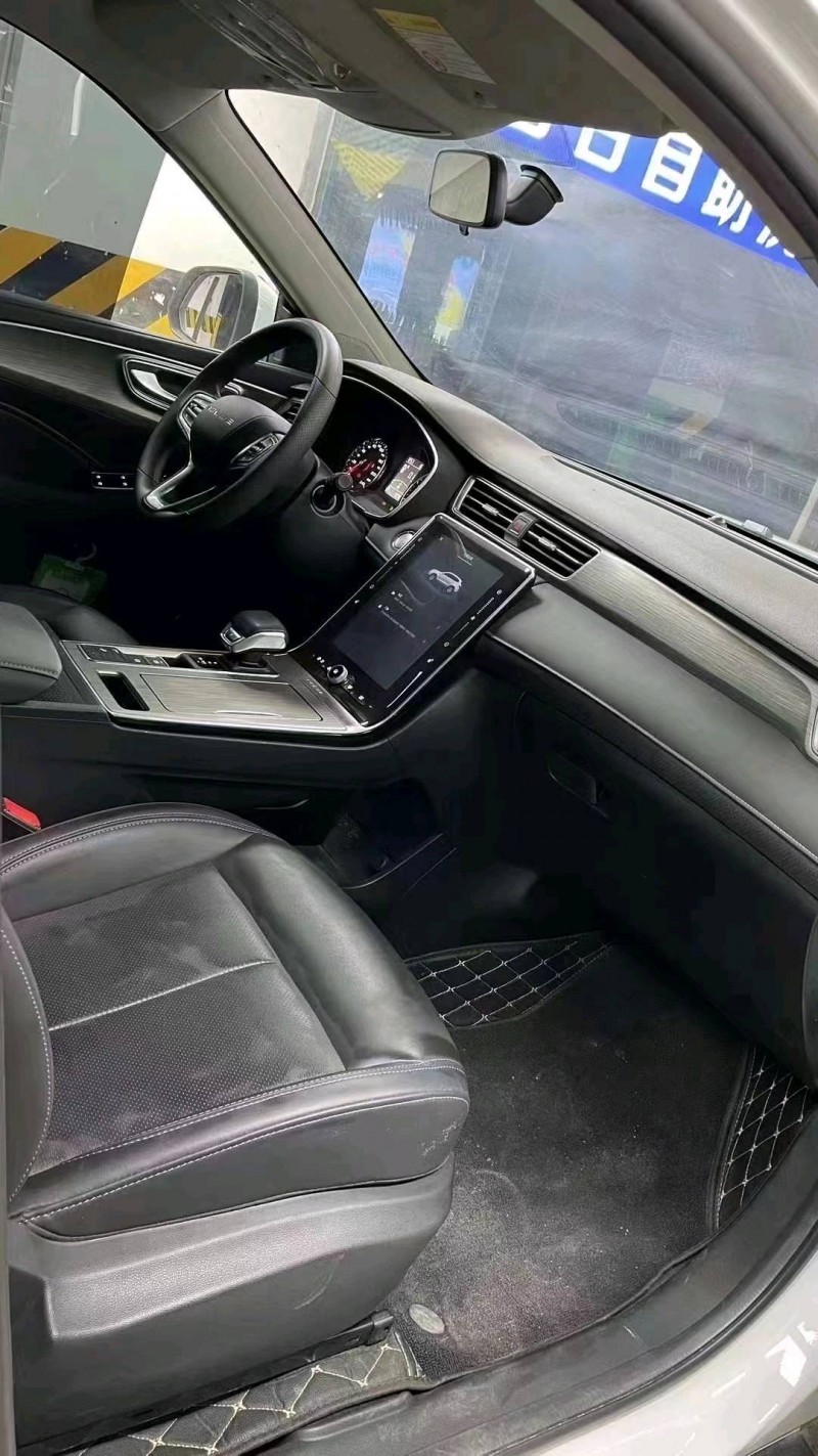 成都22年荣威RX58