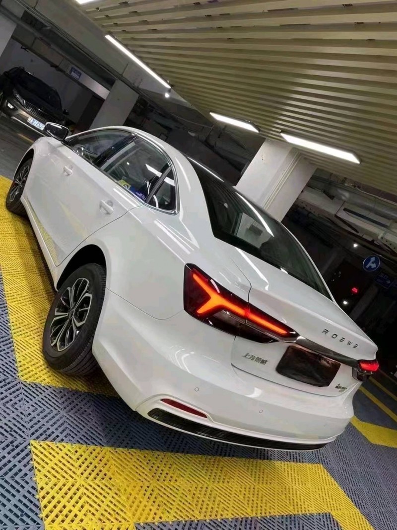 成都23年荣威i66