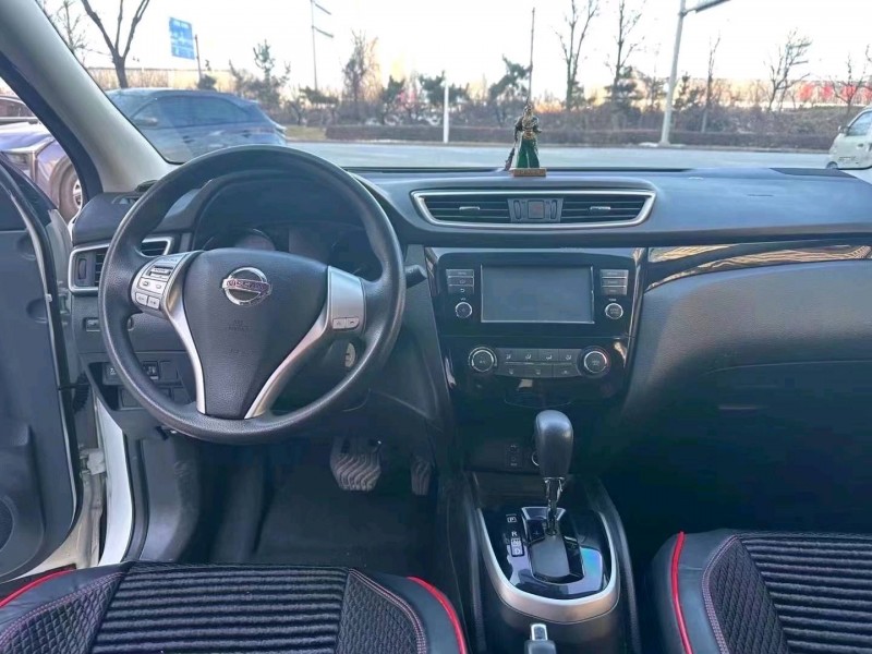 邯郸18年日产逍客3