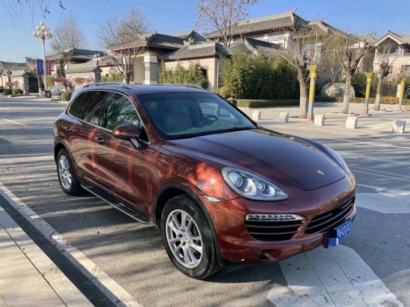 邯郸12年保时捷卡宴2