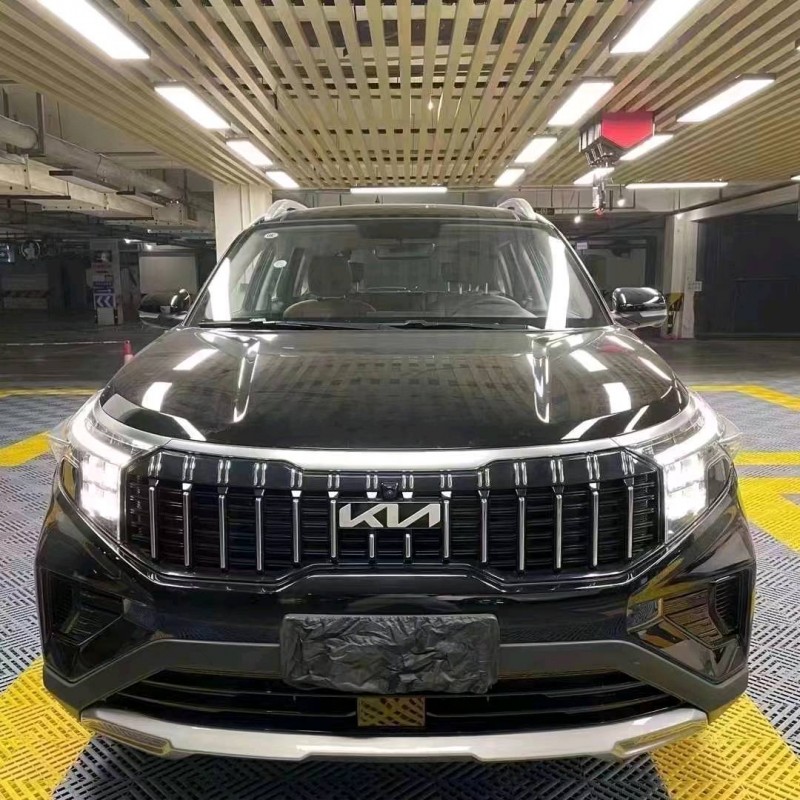 成都23年起亚智跑1