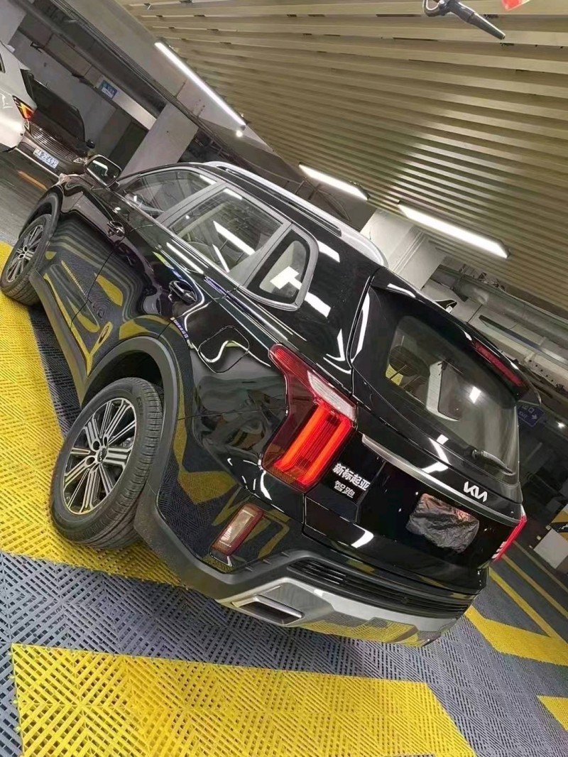 成都23年起亚智跑4