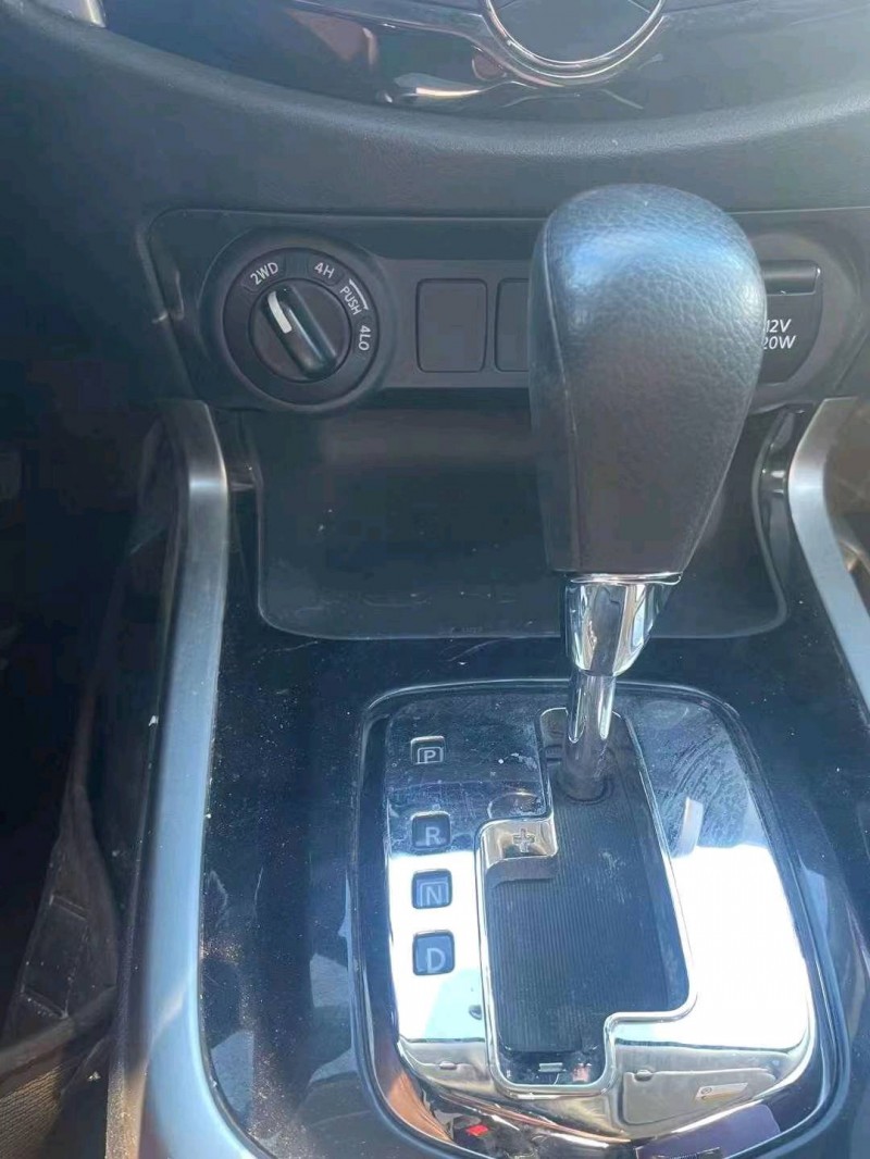 邯郸19年日产纳瓦拉6