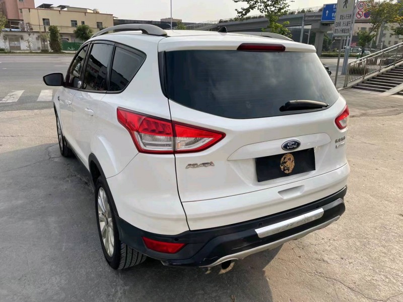 广州13年福特翼虎7