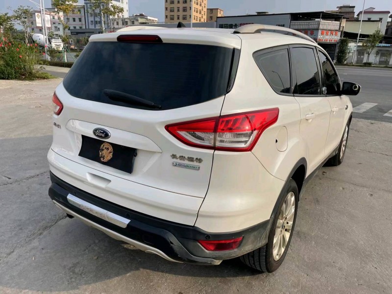 广州13年福特翼虎8