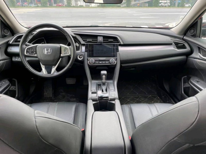 广州17年本田思域5