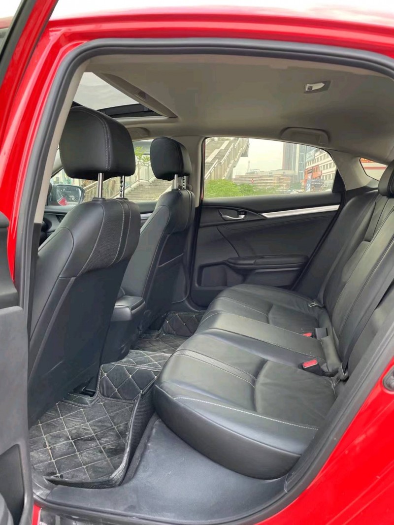广州17年本田思域6