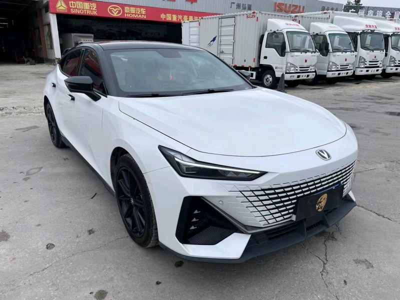 广州22年长安汽车UNI-V3