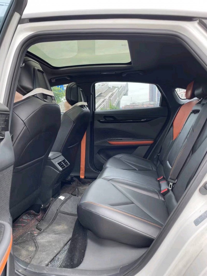 广州22年长安汽车UNI-V5