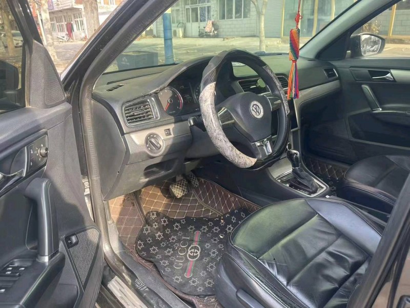 邯郸12年大众朗逸6