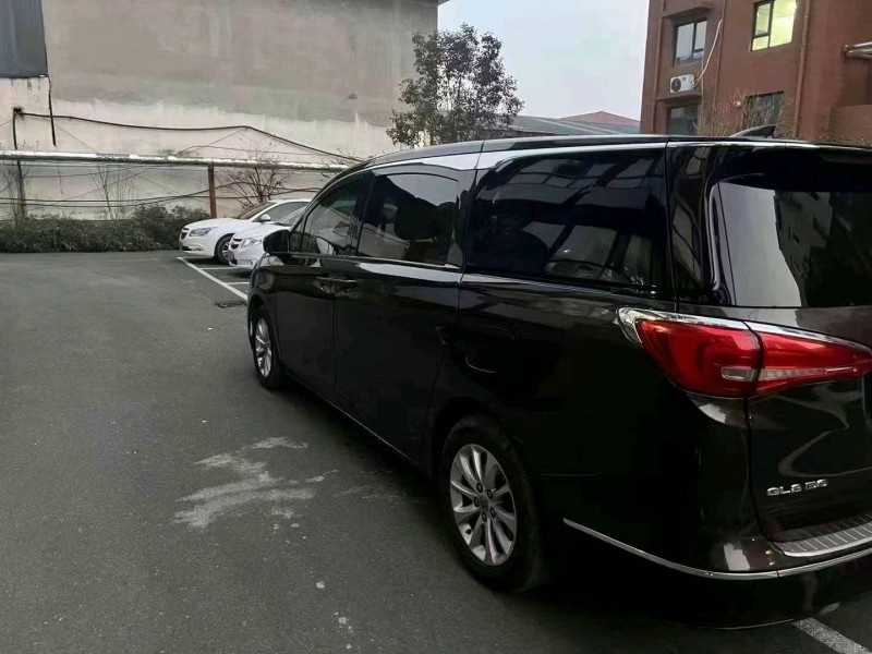 枣庄18年别克GL88