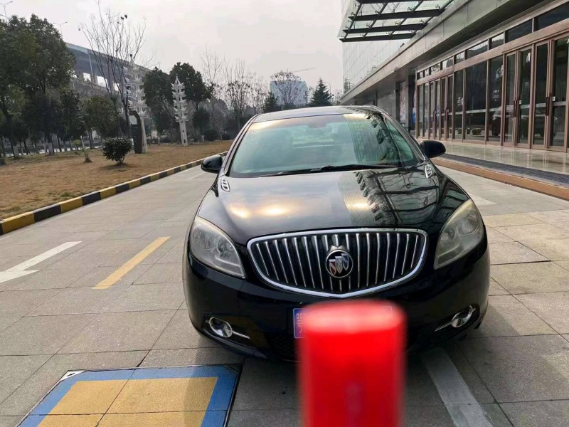 宜昌14年别克英朗1