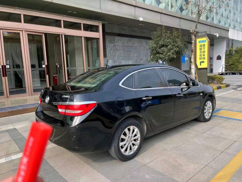 宜昌14年别克英朗3